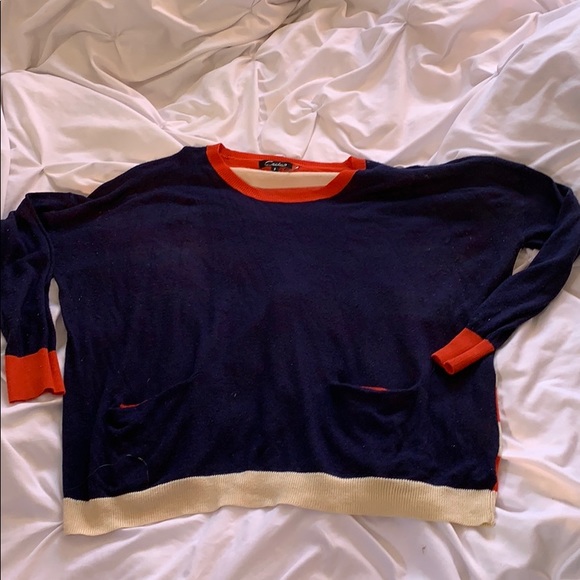 Sweater - Picture 1 of 2